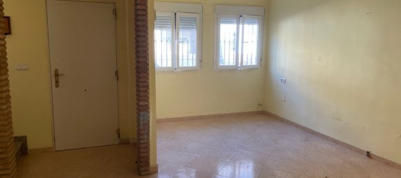 3 bedrooms Townhouse in Iznalloz, Spain No. 161017 8