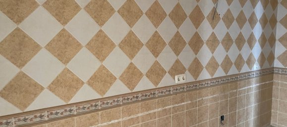 3 bedrooms Townhouse in Iznalloz, Spain No. 161017 5