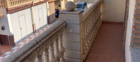 3 bedrooms Townhouse in Iznalloz, Spain No. 161017 7