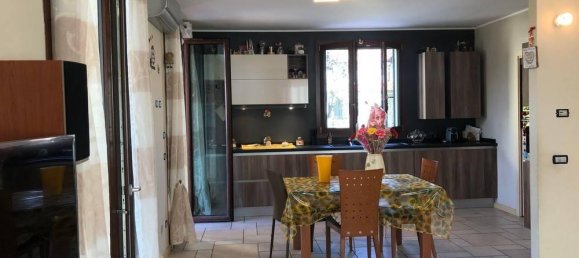 Villa de 8 habitaciónes en Borgomanero, Italy No. 17396 10