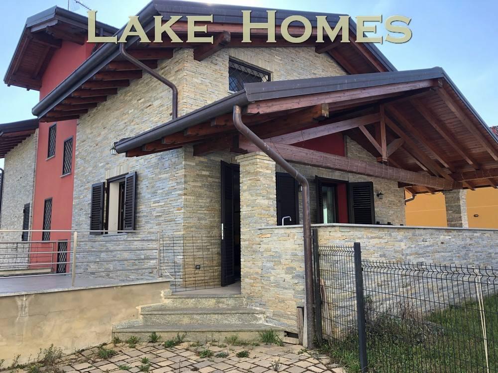 Villa de 8 habitaciónes en Borgomanero, Italy No. 17396