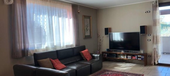 Villa de 8 habitaciónes en Borgomanero, Italy No. 17396 7