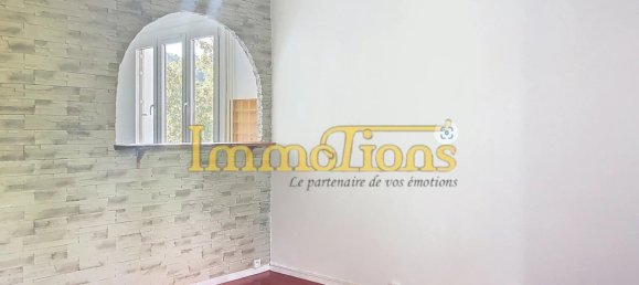 Apartamento de 3 dormitorios en Saint-Marcellin, France No. 286671 2