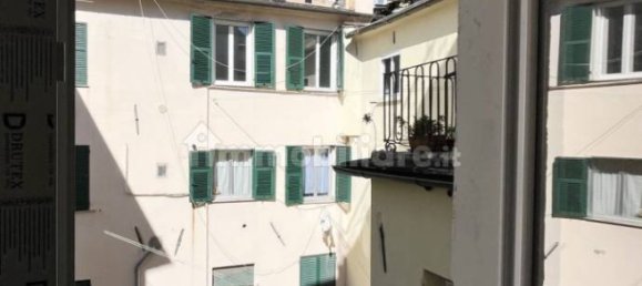 2 bedrooms Apartment in Genoa, Italy No. 36553 3