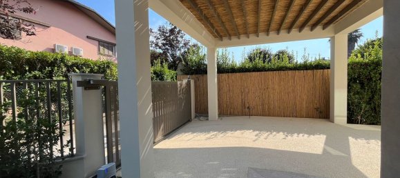 4 bedrooms Villa in Forte dei Marmi, Italy No. 166483 19