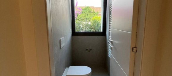 4 bedrooms Villa in Forte dei Marmi, Italy No. 166483 22