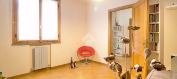 3غرفة شقة في Reggio Emilia, Italy رقم 15559 100