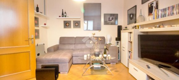 3غرفة شقة في Reggio Emilia, Italy رقم 15559 82