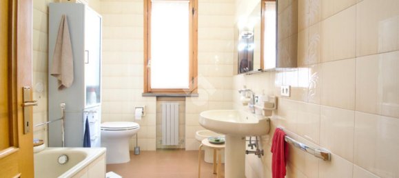 3غرفة شقة في Reggio Emilia, Italy رقم 15559 19