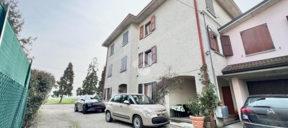 3غرفة شقة في Reggio Emilia, Italy رقم 15559 78