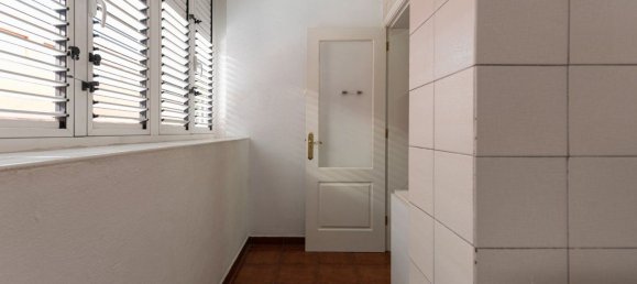 Apartamento de 3 dormitorios en Las Palmas De Gran Canaria, Spain No. 144478 5