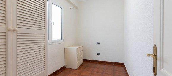 Apartamento de 3 dormitorios en Las Palmas De Gran Canaria, Spain No. 144478 19