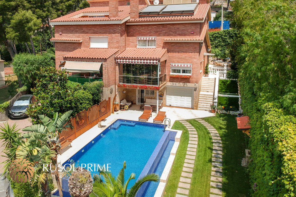 4 bedrooms Townhouse in Castelldefels, Spain No. 133