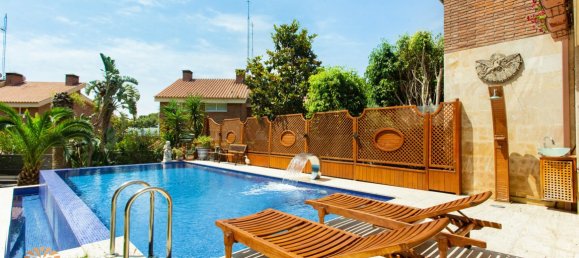 4 bedrooms Townhouse in Castelldefels, Spain No. 133 3