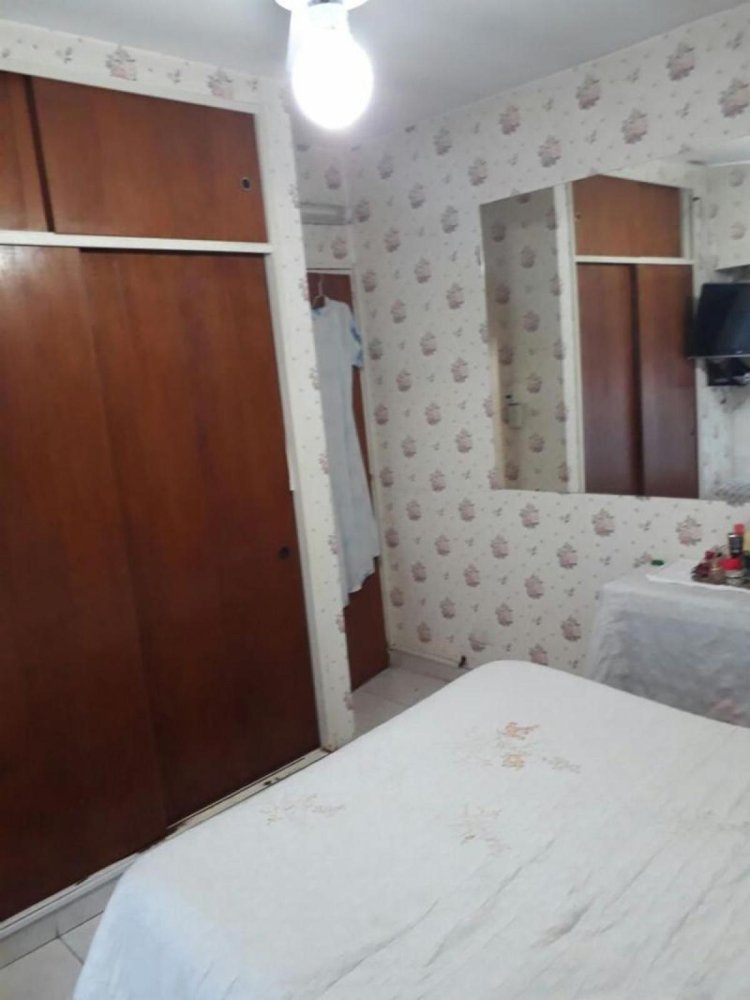 Studio in Moron, Argentina No. 65590