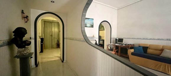 2 rooms Apartment in Naples, Italy No. 65664 3