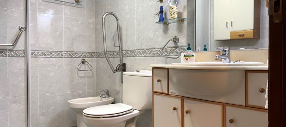 Квартира с 4 спальнями в Леон, Испания № 161065 13