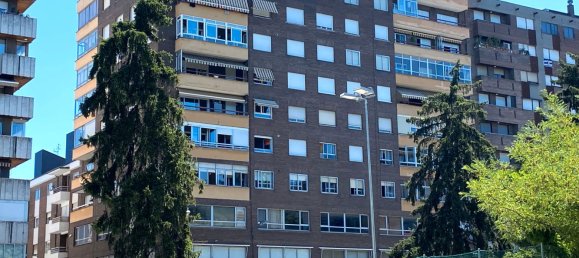 Квартира с 4 спальнями в Леон, Испания № 161065 4