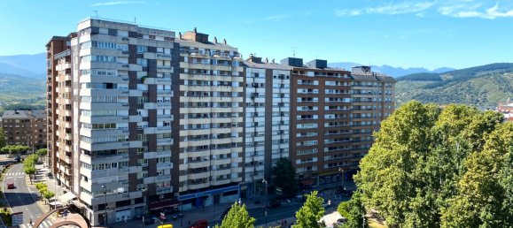 Квартира с 4 спальнями в Леон, Испания № 161065 37