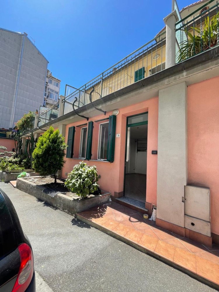 3 rooms Duplex in Savona, Italy No. 290454