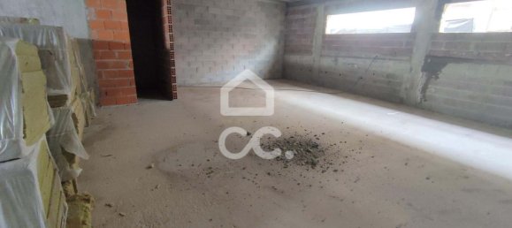 97m² Commercial property in Guimaraes, Portugal No. 59068 15