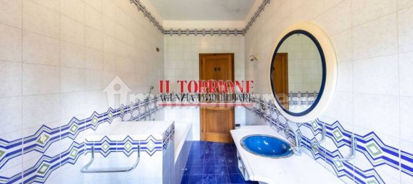 3 bedrooms Villa in Pescia, Italy No. 82944 25