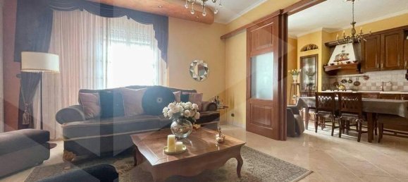 3 rooms Apartment in Andria, Italy No. 9221 4