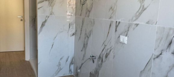 4 Schlafzimmer Wohnung in Piacenza, Italy, Nr. 340836 3