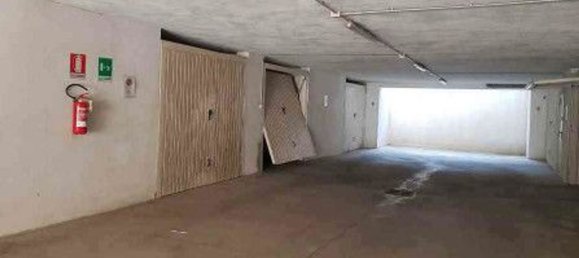 7 rooms Apartment in Borgomanero, Italy No. 1907 5