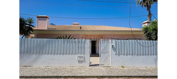 5 bedrooms Villa in Sesimbra, Portugal No. 129055 14