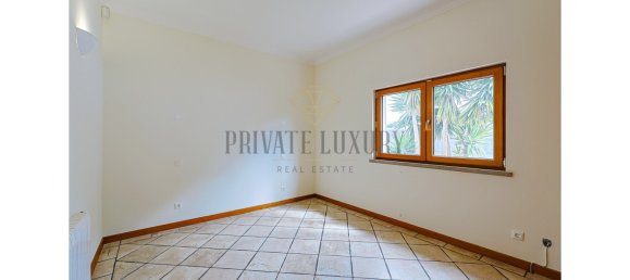 5 bedrooms Villa in Sesimbra, Portugal No. 129055 24