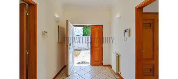 5 bedrooms Villa in Sesimbra, Portugal No. 129055 16