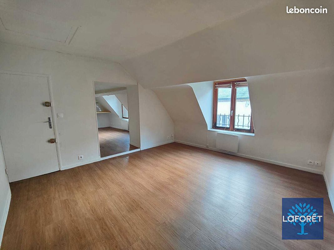 Studio in Arpajon, France, Nr. 149260