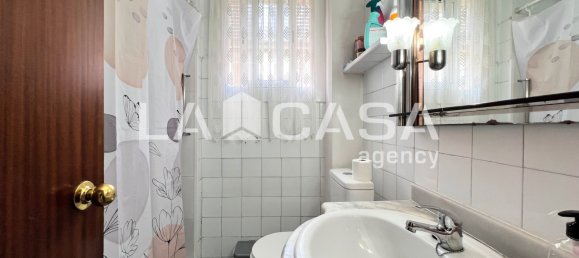 Apartamento de 3 dormitorios en Badalona, Spain No. 140737 24