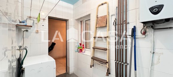 Apartamento de 3 dormitorios en Badalona, Spain No. 140737 21