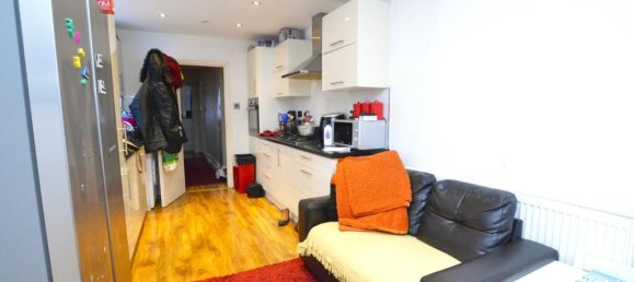2 Schlafzimmer Wohnung in Plaistow, United Kingdom, Nr. 12489 3