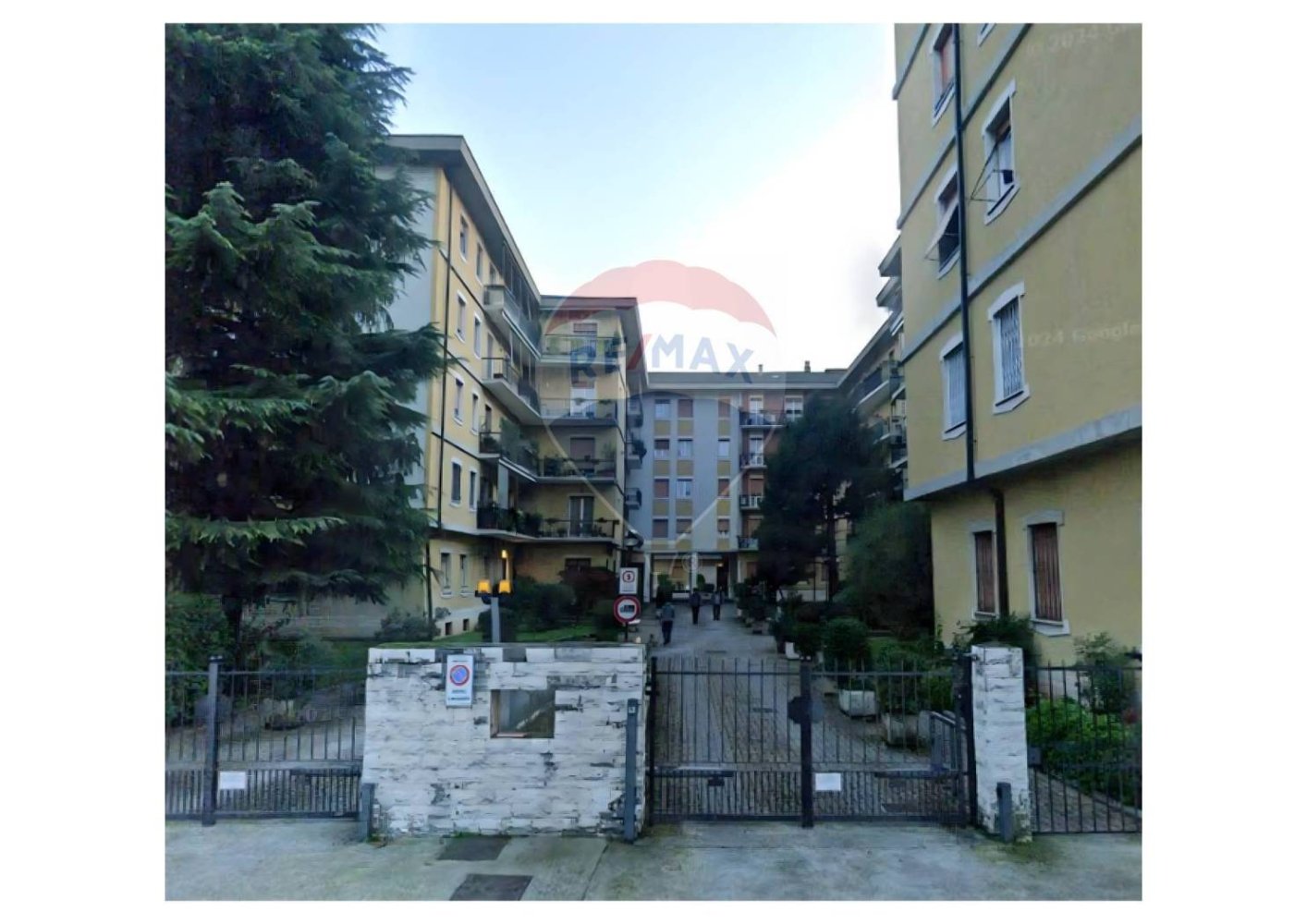 3 chambres Appartement à Brescia, Italy No. 372171