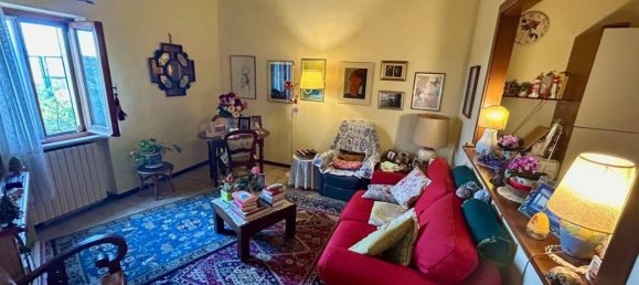 5 rooms Apartment in Todi, Italy No. 37711 2