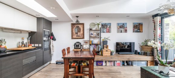 2 bedrooms House in London, United Kingdom No. 14057 15