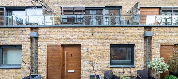 2 bedrooms House in London, United Kingdom No. 14057 25