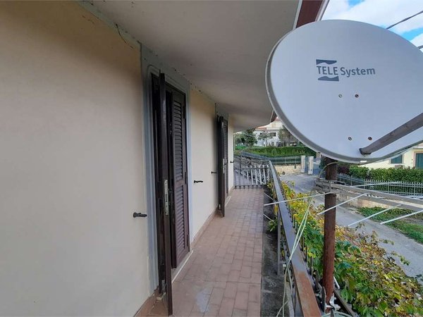 10-Zimmer Haus in Monte San Giovanni Campano, Italy, Nr. 122717