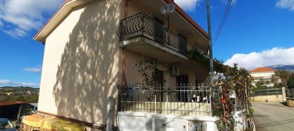 10-Zimmer Haus in Monte San Giovanni Campano, Italy, Nr. 122717 31