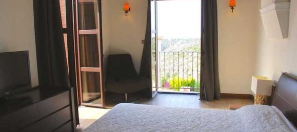 Casa de 3 dormitorios en Paphos, Cyprus No. 6667 2