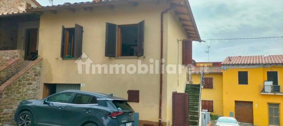 2 bedrooms Apartment in Bucine, Italy No. 112929 2