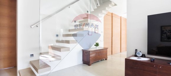 4 rooms Apartment in Lovere, Italy No. 278644 4