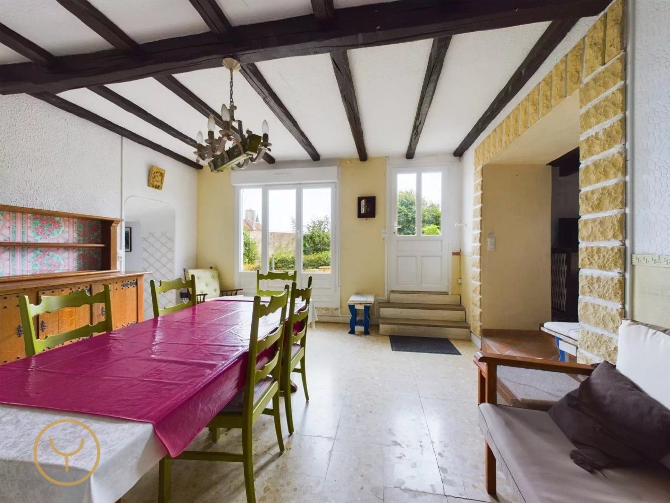 3 Schlafzimmer Haus in Arrelles, France, Nr. 259530