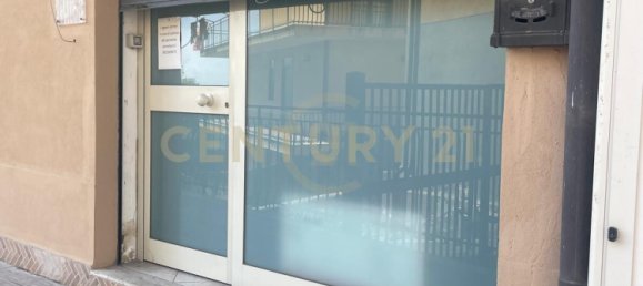 65m² Office in Misterbianco, Italy No. 371175 5