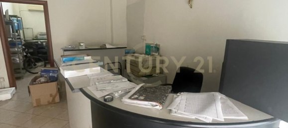 65m² Office in Misterbianco, Italy No. 371175 2