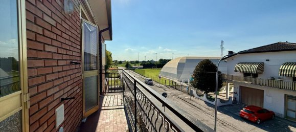 4 rooms Apartment in Tresignana, Italy No. 266522 8