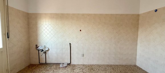 4 rooms Apartment in Tresignana, Italy No. 266522 4